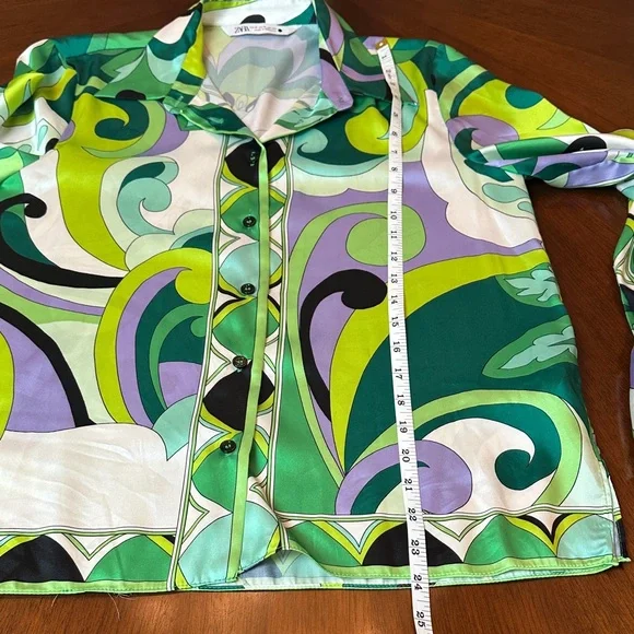 Pucci-Style Vibrant Print Blouse & Skirt Set – Luxurious Designer Look - Picture 6 of 14